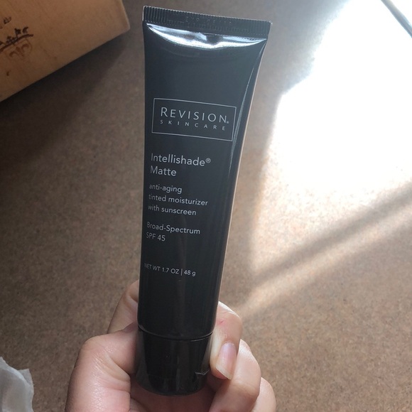 revision intellishade matte